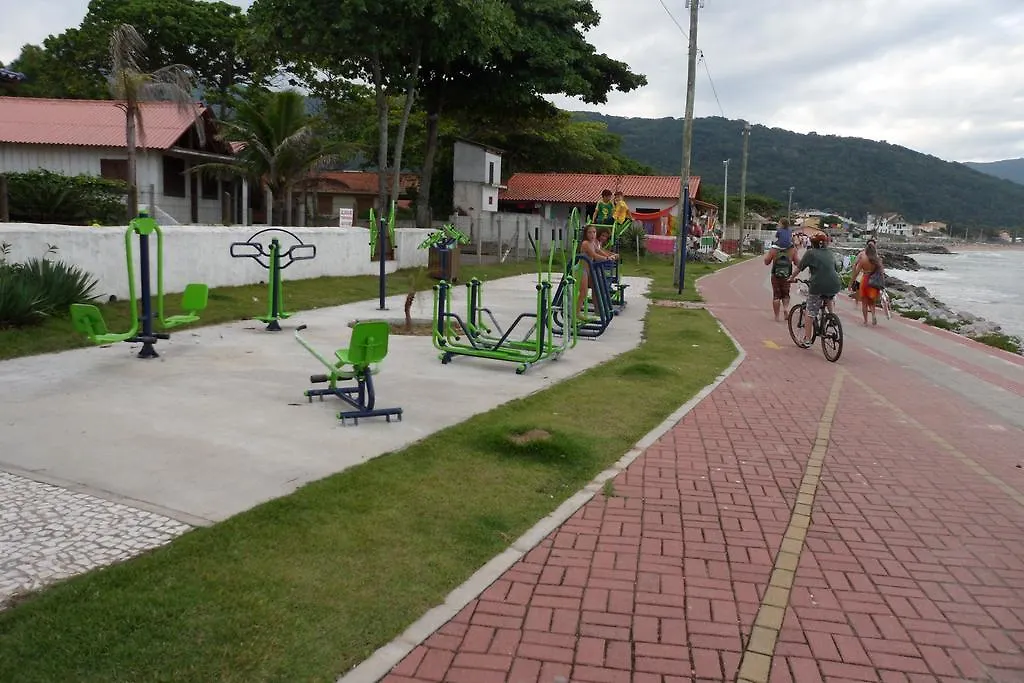 Casa a 50 M Praia Armação e Matadeiro- Floripa Florianópolis 0*,